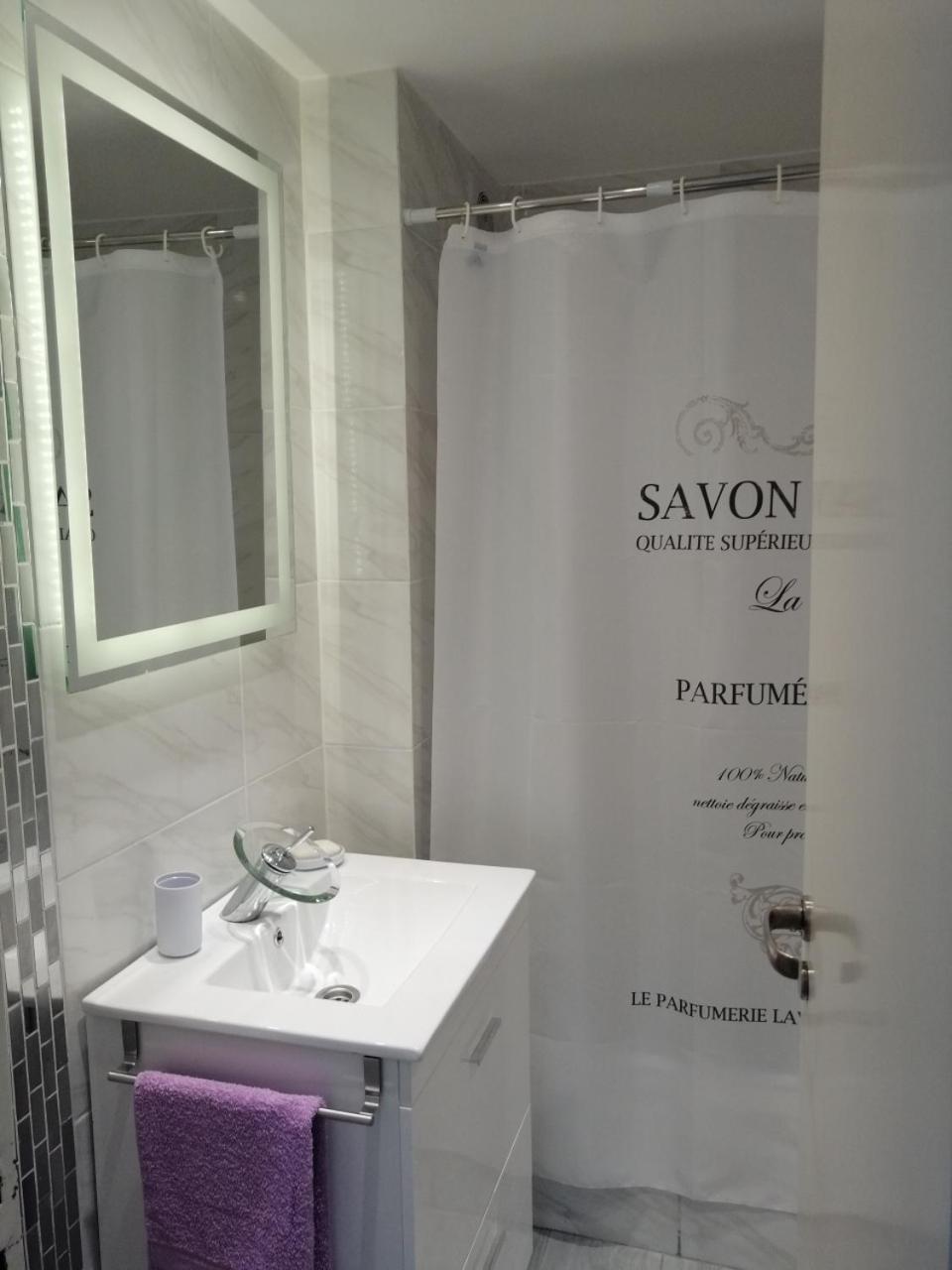 Petit Apartment En Avenida Belgrano Buenos Aires Zewnętrze zdjęcie